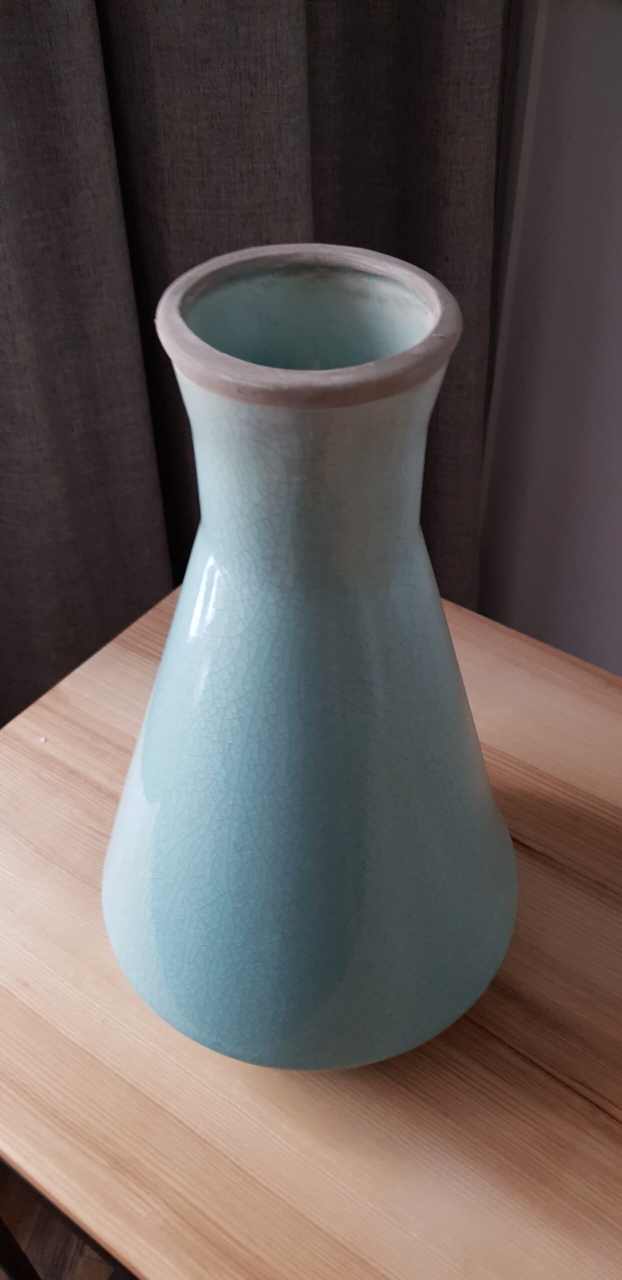 Wazon ceramiczny błękitny
