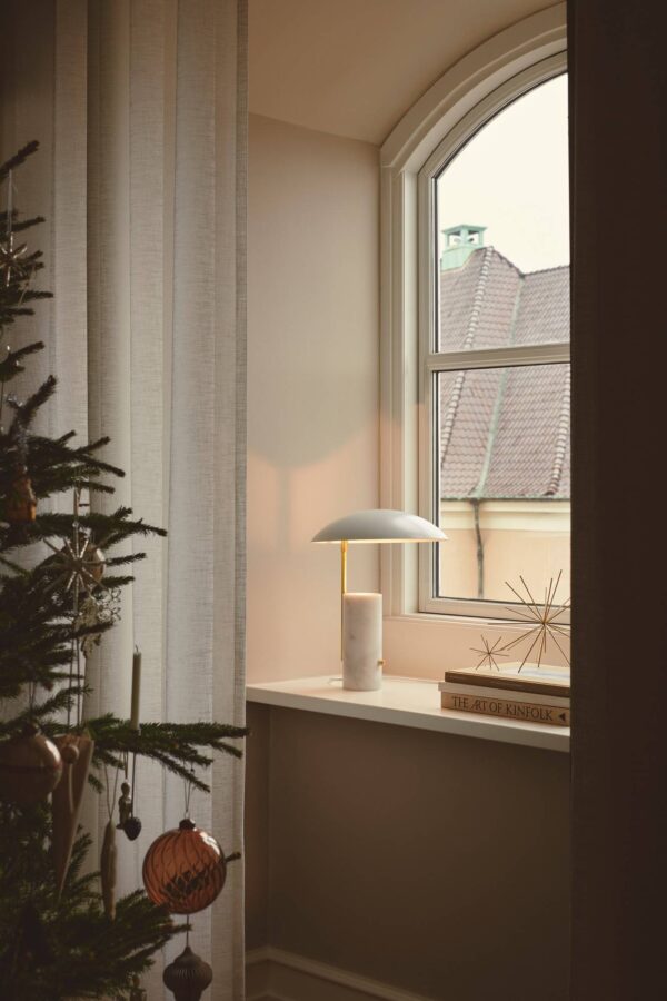 Lampa stołowa MADEMOISELLES biała
