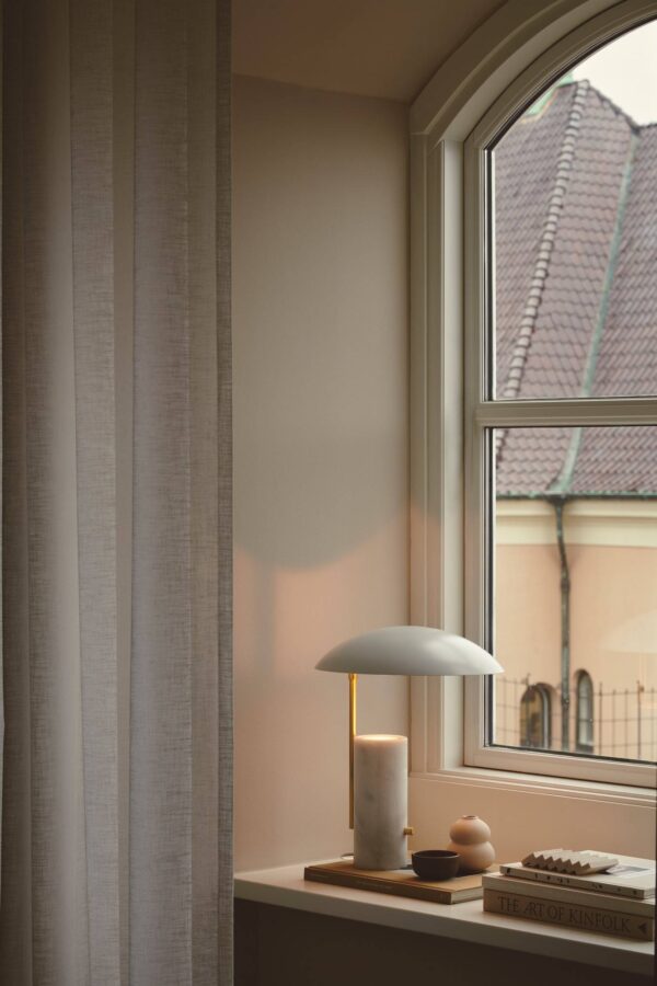 Lampa stołowa MADEMOISELLES biała
