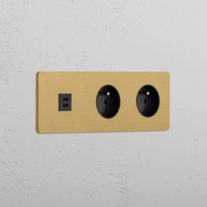 Grove Okrągły moduł gniazda USB 30 W i francuskiego x 2 w potrójnej ramce czarny