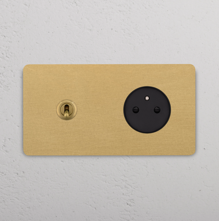 Grove Włącznik dźwigniowy oraz okrągły moduł gniazda francuskiego w podwójnej ramce czarny